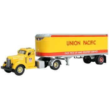 SCT39501 - WHITE C22 avec Semi Fourgon UNION PACIFIC