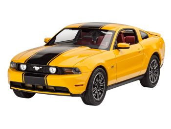 REV67046 - Model Set FORD Mustang GT 2010 avec peinture à assembler
