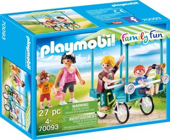 PLAY70093 - Famille en Rosalie