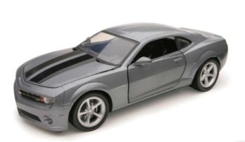NEW71053-4 - CHEVROLET Camaro SS Grise à bande noire