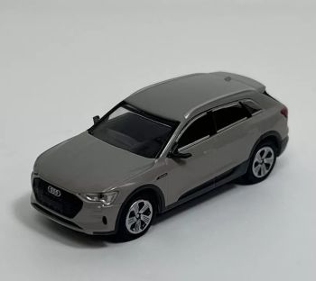 MNC870018221 - AUDI E-tron 2020 Beige métallique