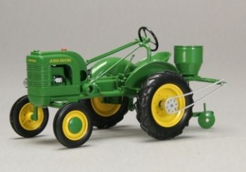 JDM205 - JOHN DEERE L Avec outils Ech:1/16