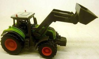 NOREV319214E - Claas Axion 820 Avec chargeur Longueur: 8.5 cm