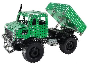 TRO10093 - MB UNIMOG 1500 1311 Pièces Ech:1/16