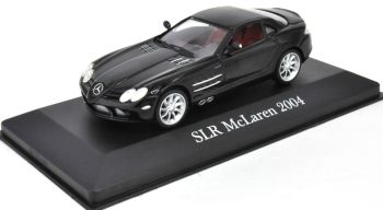 AKI0204 - MERCEDES BENZ SLR McLAREN 2004 noire