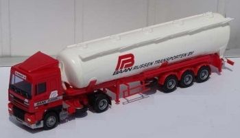 AWM53059 - DAF SC XF95  4x2 Avec citerne 3 Essieux "BAAN" Ech:1/87