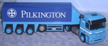 AWM70924 - MERCEDES Actros 4x2 Avec remorque de verre 3 Essieux"PILKINGTON" Ech:1/87
