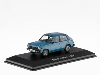 TOYOTA Starlet de 1978 bleue
