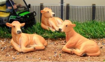 BT3070 - 3 vaches marron clair couchées