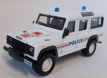 BUR32003 - LAND ROVER Defender 110 Tdi police