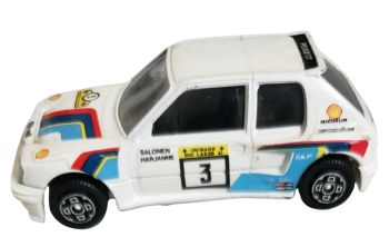 BUR4123 - Vintage – PEUGEOT 205 turbo16 #3 1987 T.SALONEN / S.HARJANNE – Boîte abîmée