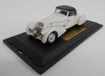 CLASSC1005 - PEUGEOT 402 Darl'Mat cabriolet 1937 ivoire