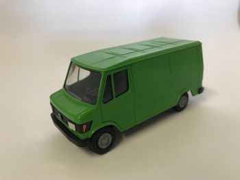 CON1603/03 - MERCEDES-BENZ Fourgon Vert