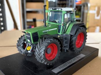 CW0306 - FENDT 816 Favorit pneus Larges
