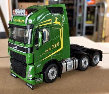 CW0320 - VOLVO FH5 6x2 - JOHN DEERE