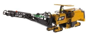 DCM85588 - Raboteuse CATERPILLAR PM822 avec conducteur et boite métal