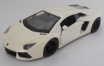 WELLM49720W - LAMBORGHINI Aventador 2014 blanche perle modèle à friction