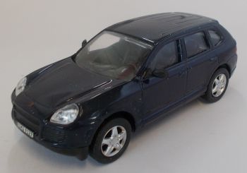 MAGRANPORS - PORSCHE Cayenne bleu sombre