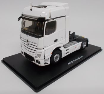 ELI116459 - MERCEDES BENZ Nouvel Actros 1851 Bigspace 4x2 blanc limité à 300 exemplaires