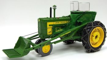ERT15165 - JOHN DEERE 720w/80 ROW CROP avec fouches et lame chainage sur les pneus