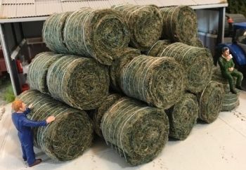 FB035U - Balle de foin 5 cm de diamètre - En miniature