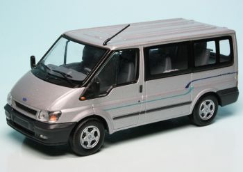 MNCFORD-TRANSIT-ZI - FORD Transit Tourneo  Van  2001 gris