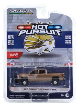 GREEN42950-E - CHEVROLET Silverado 1500 double cabine pick-up 2017 marron métallisé Série The Hot Poursuit vendu sous blister