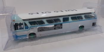 GREEN86544VERT - Bus GENERAL MOTORS 1960S THD #2525 du film Speed de 1994 Version Green Metal roue et chassis vert