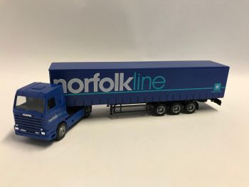 HERNORFOLKELINE - SCANIA 4x2 avec remorque bâchée NORFOLKLINE 3 essieux