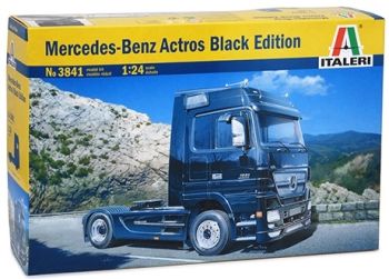 ITA3841 - MERCEDES BENZ Actros 1861 4x2 Black Actros maquette à monter et à peindre