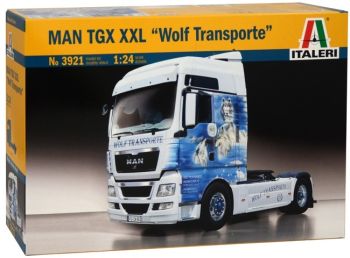 ITA3921 - MAN TGX XXL  Wolf Transporte 4x2 Show Truck maquette à monter et à peindre