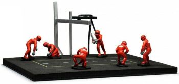 IXOFIG001SET - Pit stop set avec 6 personnages en combinaison rouge et accessoires