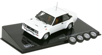 IXOMDCS028 - FIAT 131 Abarth 1978 blanche rallye Specs