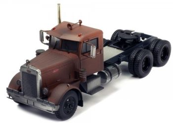 IXOTR049 - PETERBILT 281 1956 version rouille