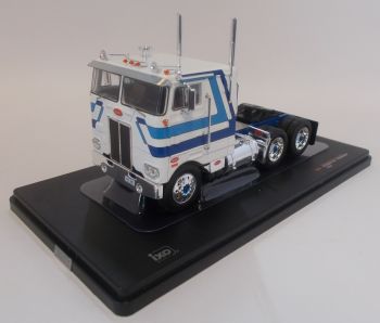 IXOTR065 - PETERBILT 352 Pacemaker 1979 blanc et bleu