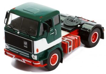 IXOTR068 - VOLVO F89 1970 4x2 vert et blanc