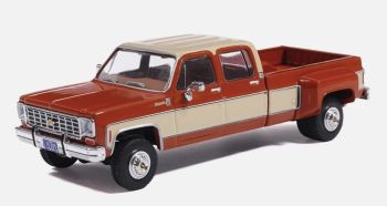 IXO-IA64019 - CHEVROLET K30 Silverado Pick-up 1975 Marron et beige sous blister