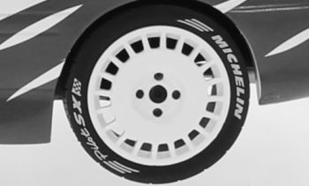 IXO18SET006W - Rack de 4 Pneus MICHELIN OZ