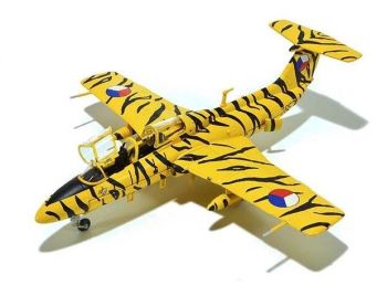 HERM82MLCZ7215 - Avion militaire - AERO L-29 Delfin Czech AF 1st Sqd. 11th Reg. Tiger