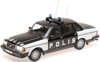 MNC155171497 - VOLVO 240 GL 1986 police de Suède