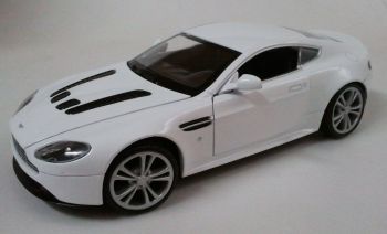 MDM51154BLANCHEASTONMARTIN - ASTON MARTIN V12 Vantage blanche
