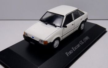 MAGARG53-01 - FORD Escort GL 1988 Blanc sous blister