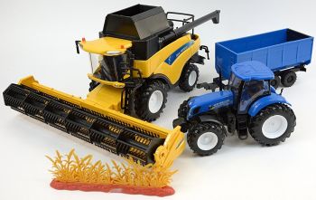 NEW05763 - Moissonneuse CR9090 avec NEW HOLLAND T7.270 et sa remorque