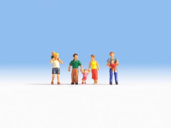 NOC15592 - Parents avec enfants