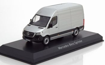 NOREV351175 - MERCEDES BENZ Sprinter 2018 gris