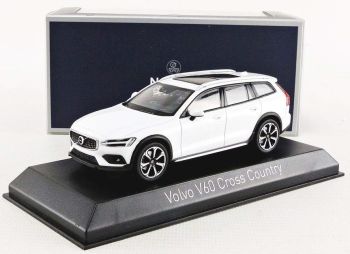 NOREV870026 - VOLVO V60 Cross Country break familiale 2019 blanc