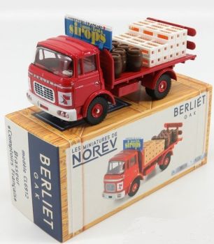 NOREVCL6912 - BERLIET GAK porteur plateau Sirops des Comptoirs Français avec marchandises