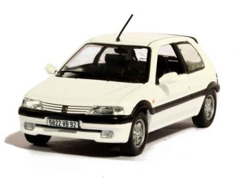 ODE003 - PEUGEOT 106 XSi blanche 1994 limitée à 1000 exemplaires