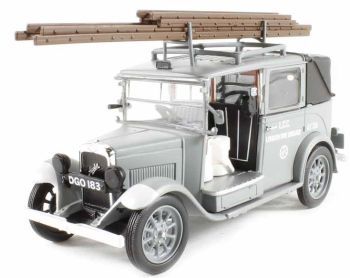 OXF43AT003 - AUSTIN Low Loader Taxi AFS London Fire Brigade gris