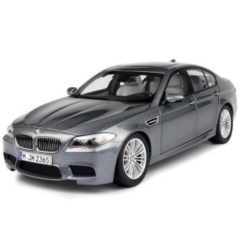 PAR97016 - BMW M5 Gris